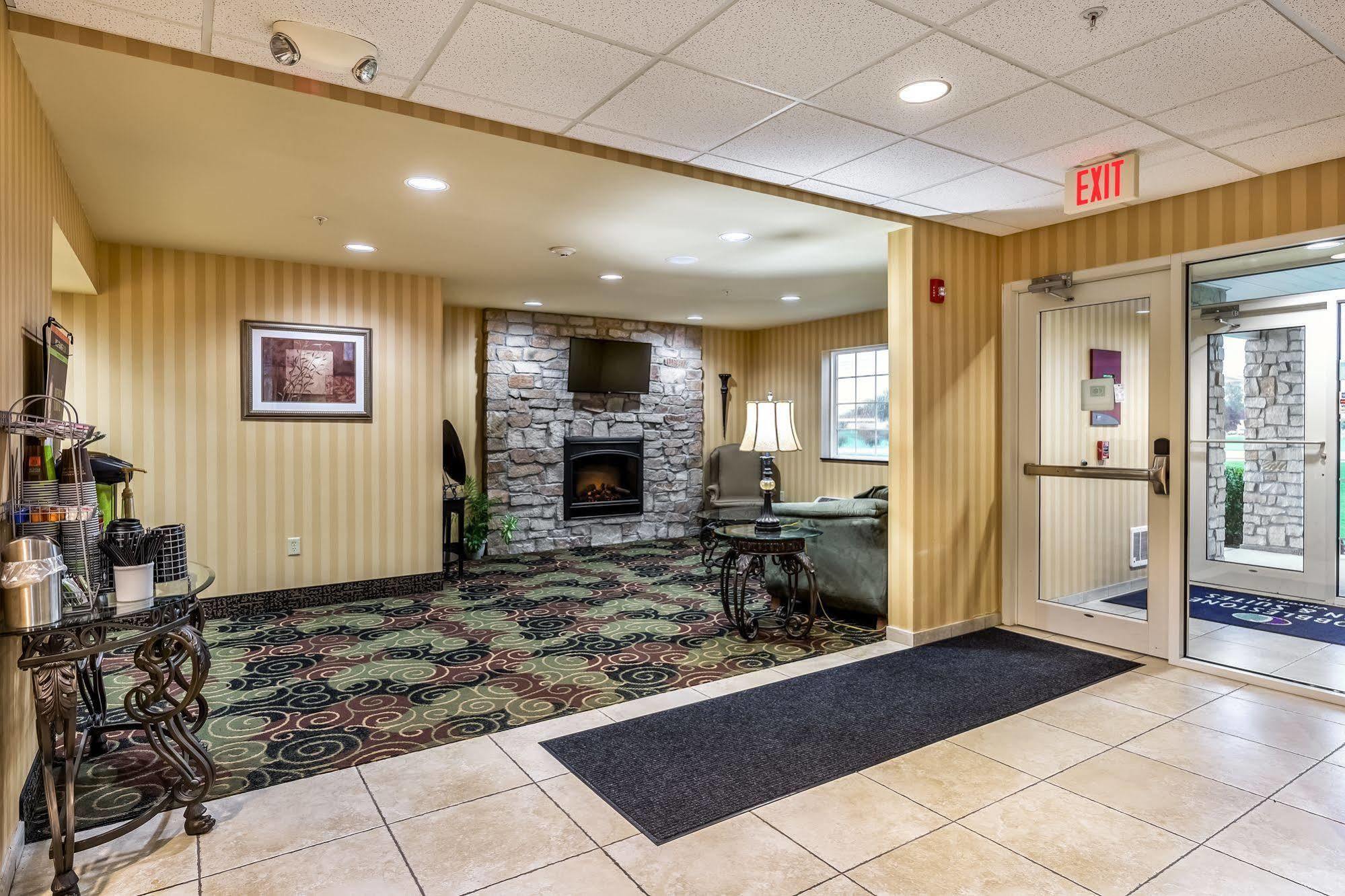 Cobblestone Inn & Suites - Vinton, Ia Bagian luar foto