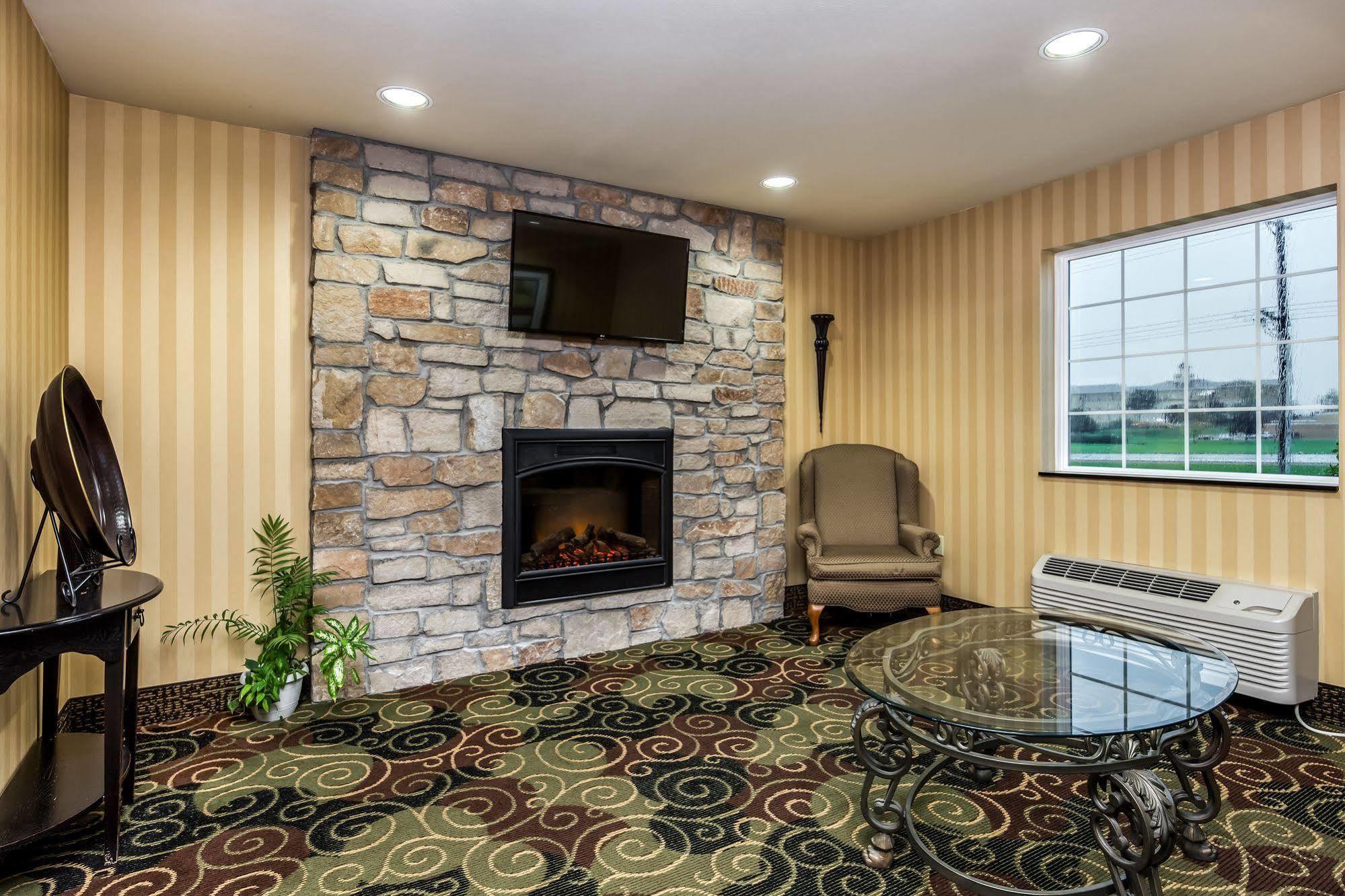 Cobblestone Inn & Suites - Vinton, Ia Bagian luar foto
