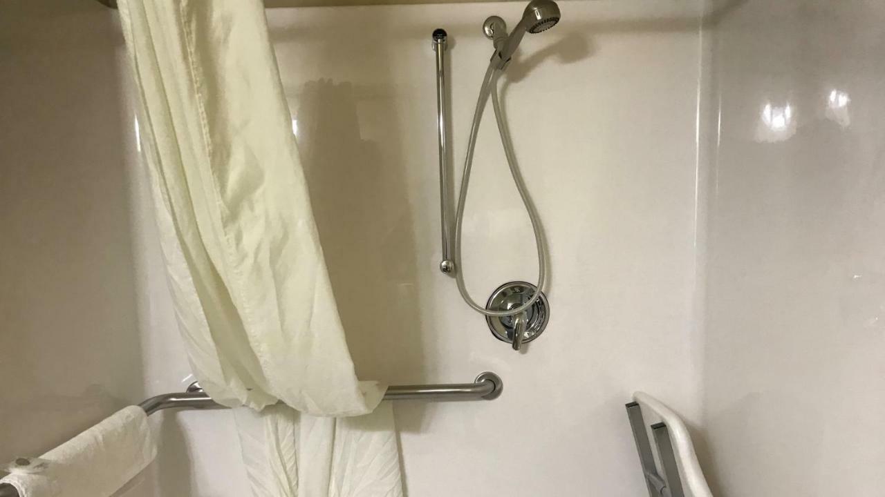 Cobblestone Inn & Suites - Vinton, Ia Bagian luar foto